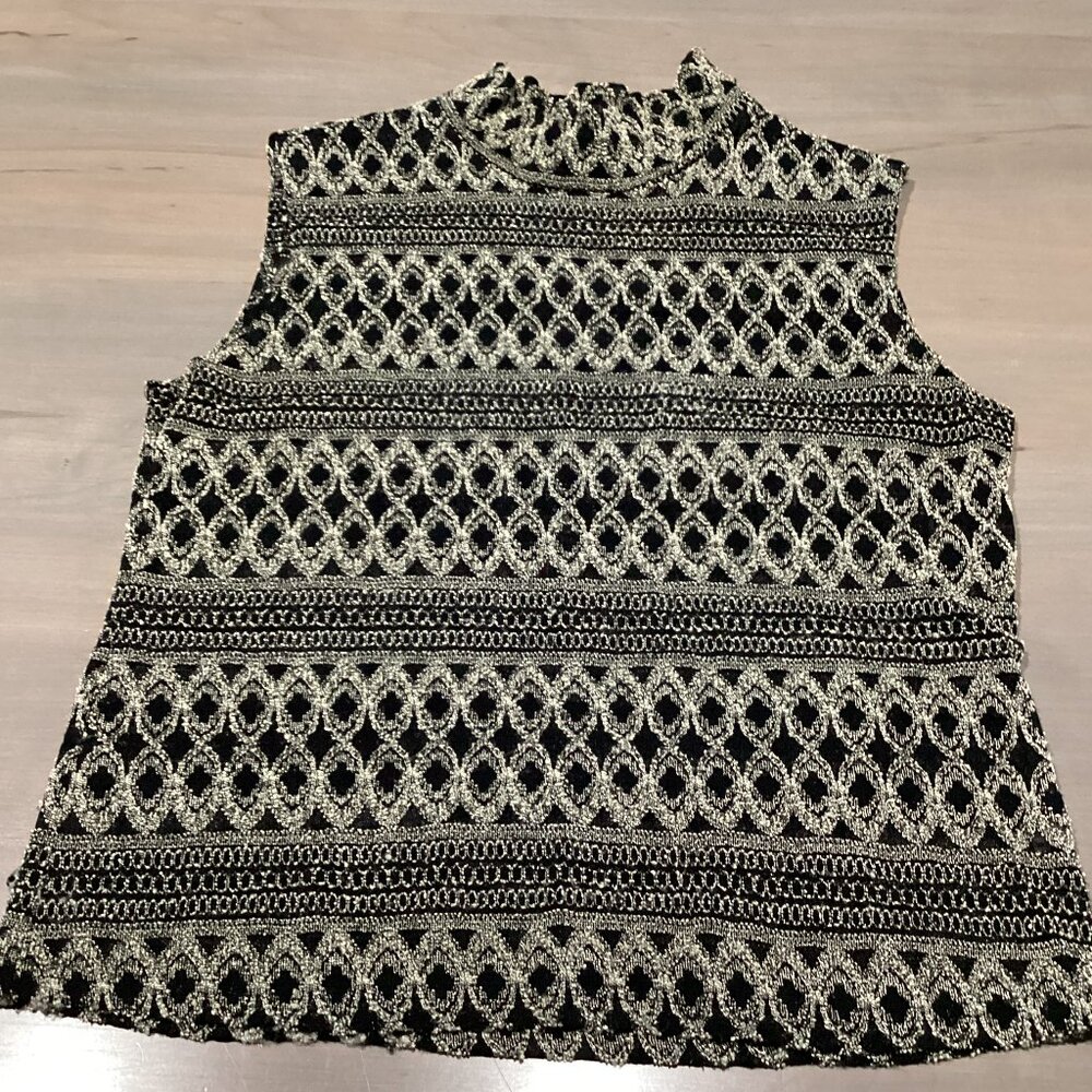 Black and Gold Mock Neck Sleeveless Shell - Large